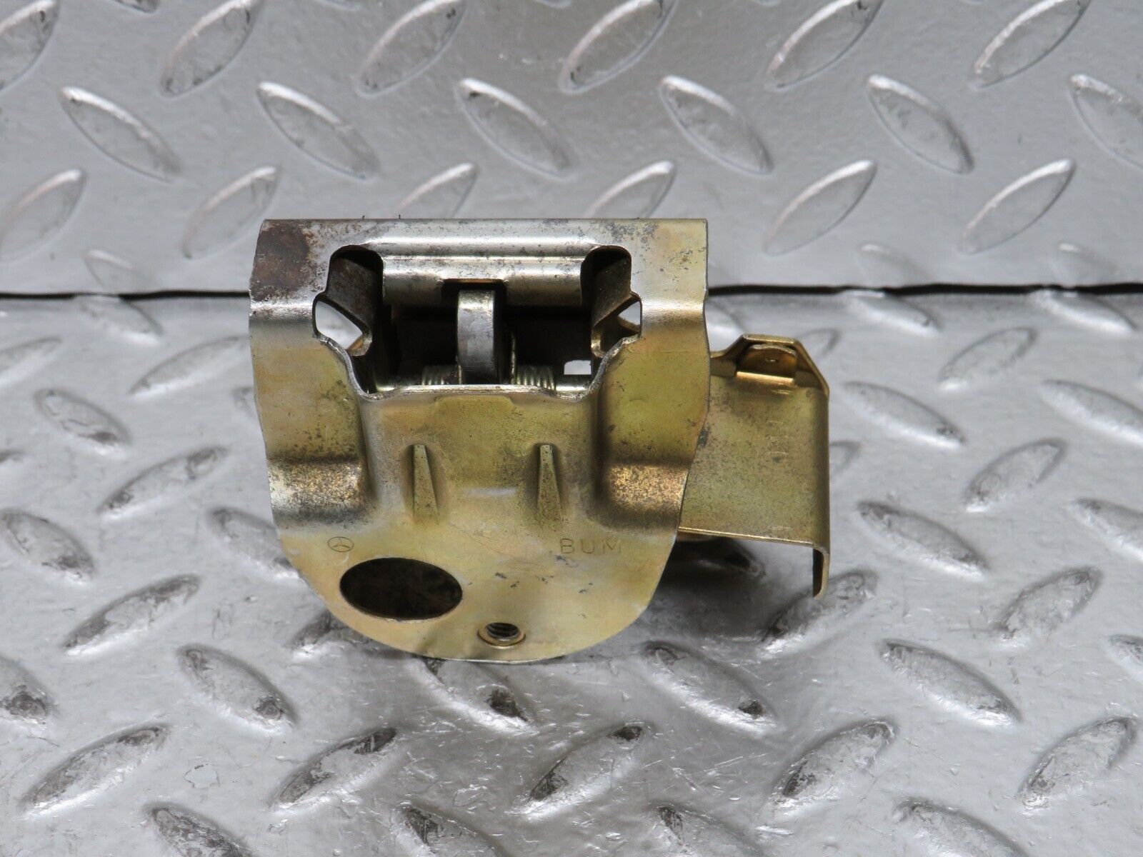 28776 Mercedes-Benz W123 230E Boot Trunk Lock