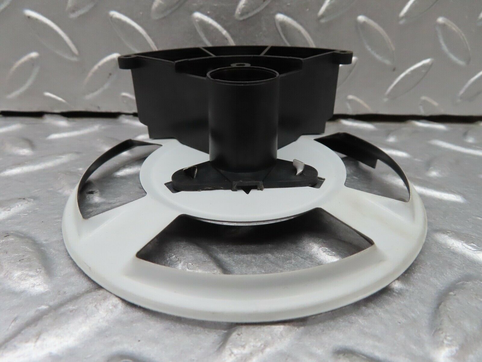 18332 Mercedes-Benz W115 Temperature Fuel Oil Gauge Instrument Surround