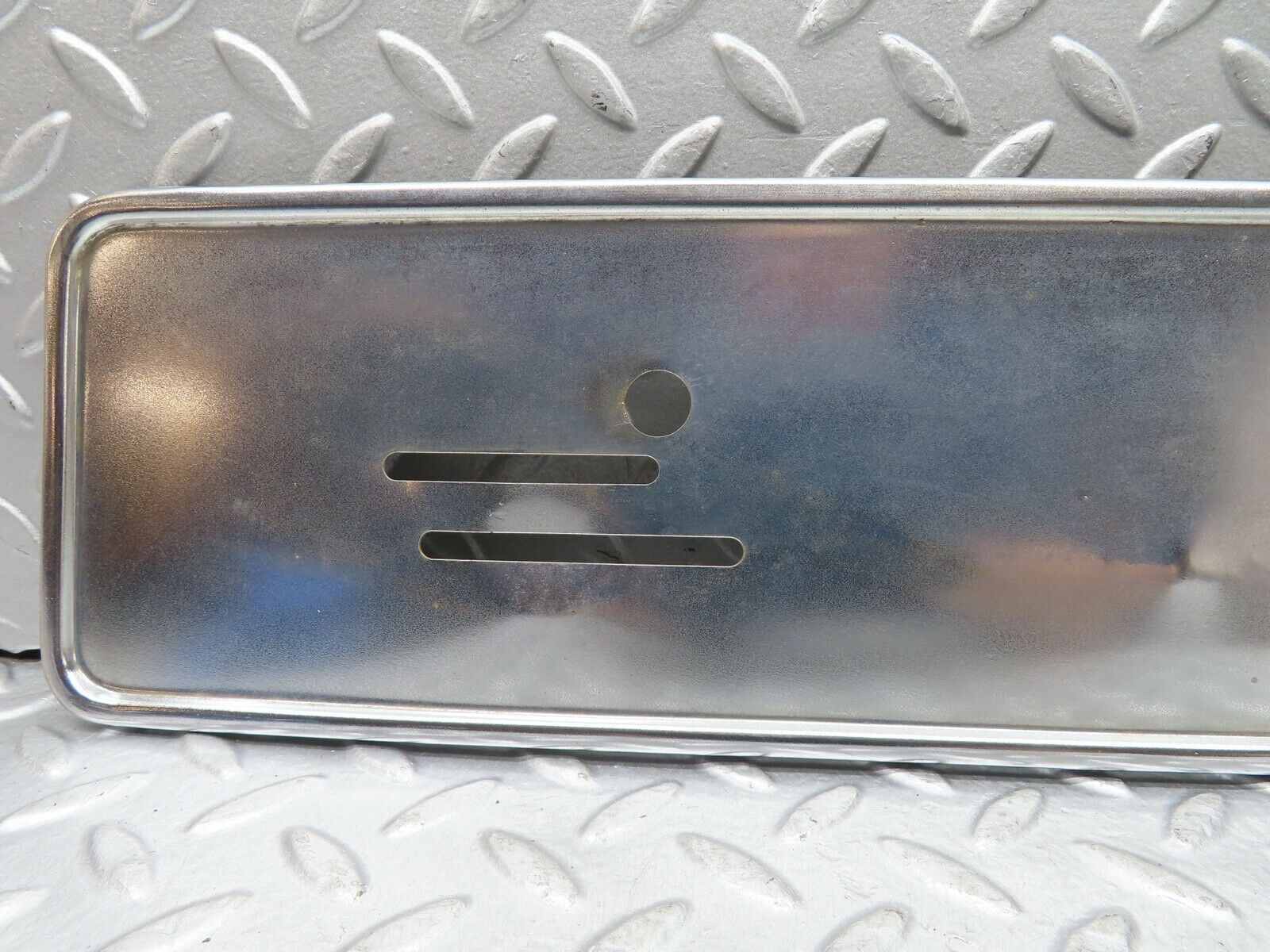 18606 Mercedes-Benz W120 W121 Ponton number Plate Holder