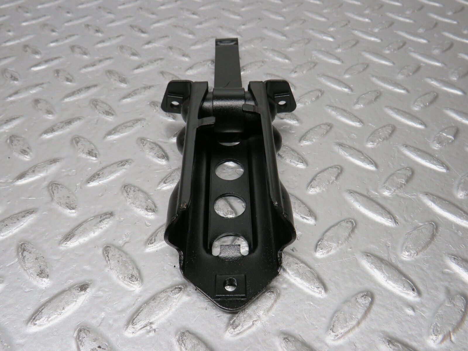 31530 Mercedes-Benz S124 220TE Wagon Door Safety Check Strap