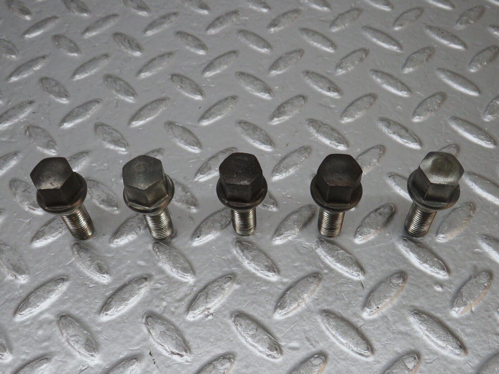 32232 Mercedes-Benz 5x Alloy Wheel Lug Bolt M12x1.5