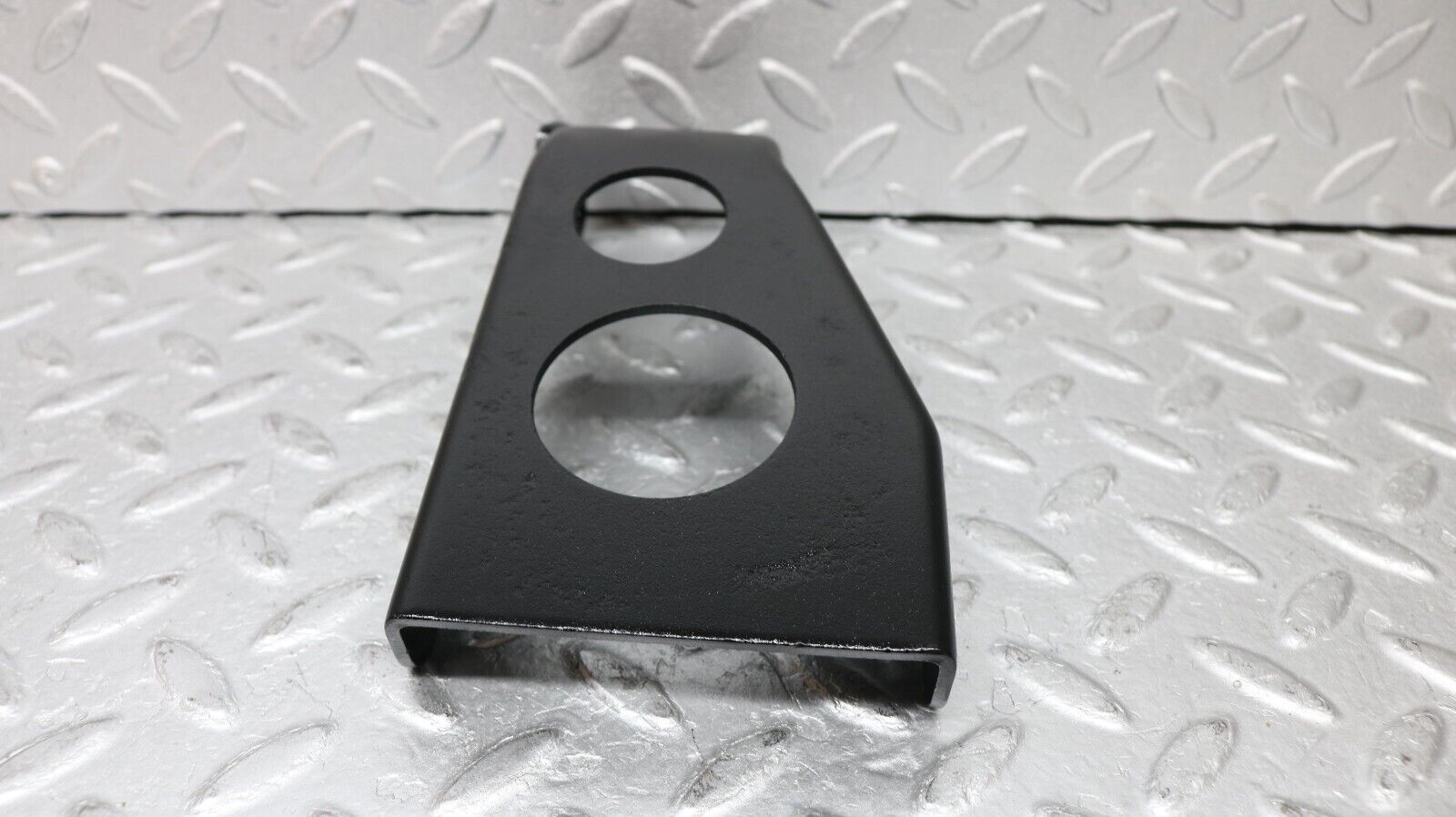 37229 Mercedes-Benz C126 420SEC Coupe Alternator Generator Bracket