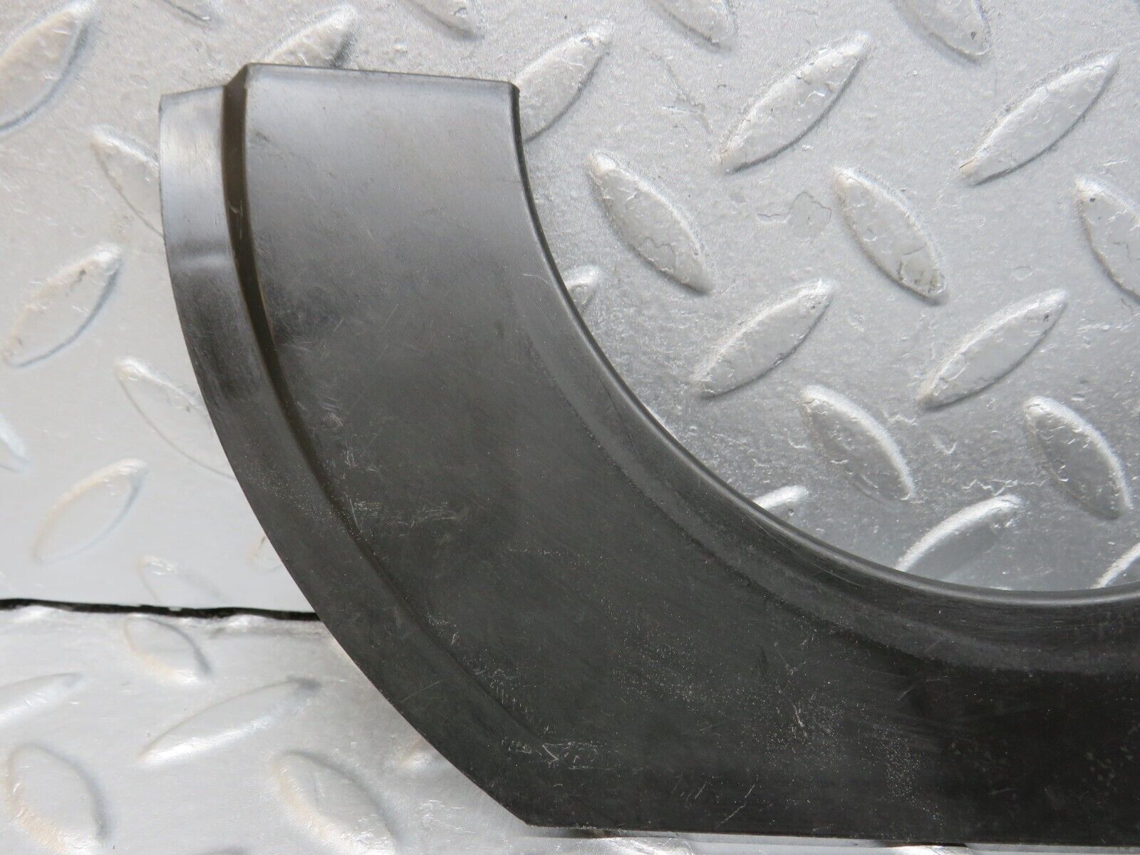 39765 Mercedes-Benz R129 320SL Coupe Windscreen Wiper Surround Trim