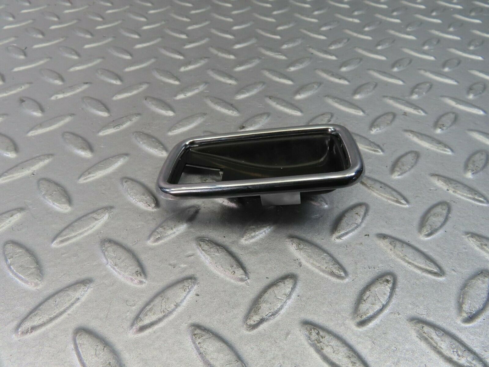 8997 Mercedes-Benz W108 Chrome Frame For Door Opener Left 1087660511