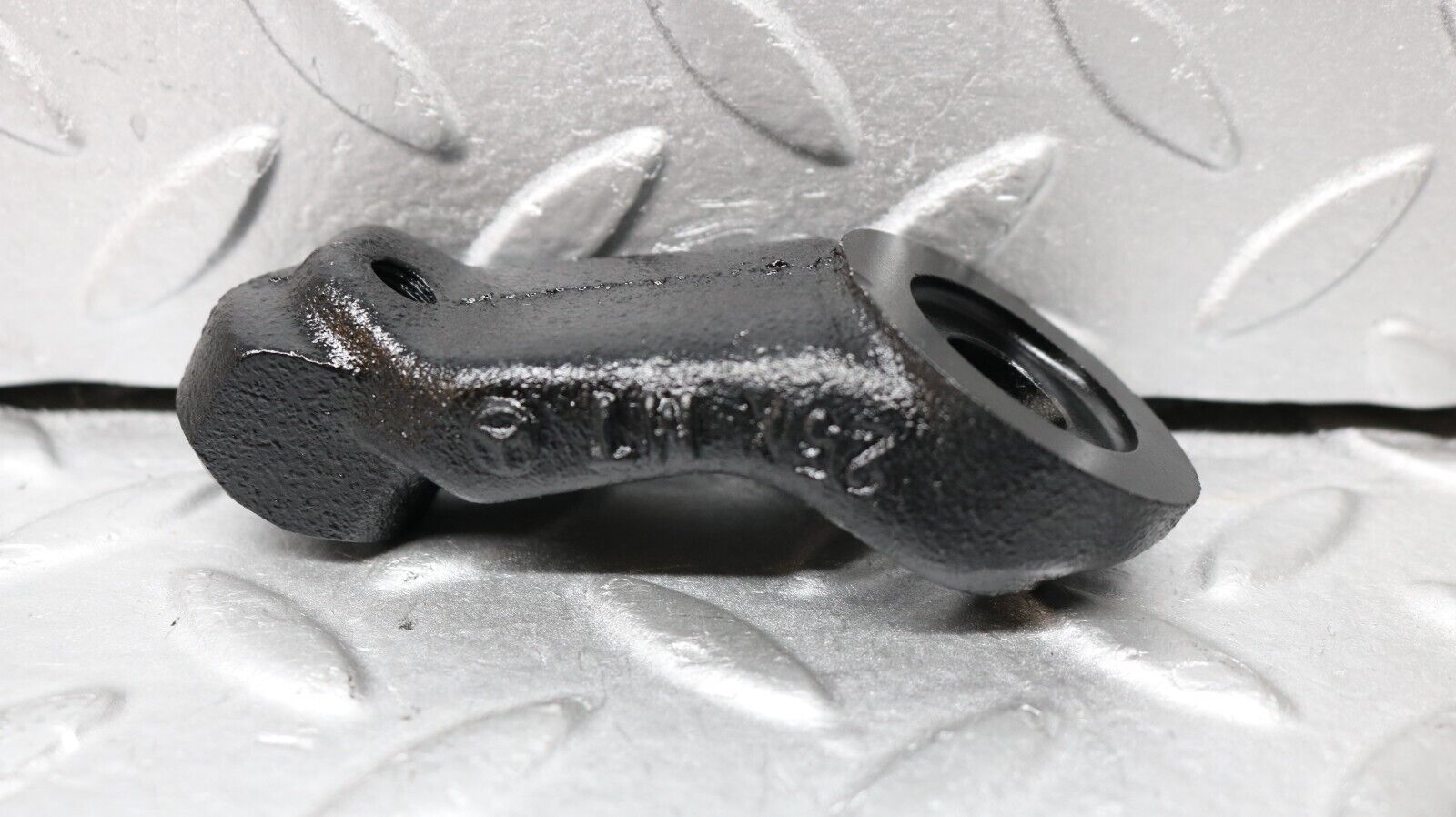 37223 Mercedes-Benz C126 420SEC Coupe Belt Tensioner Pulley Bracket 1171320140