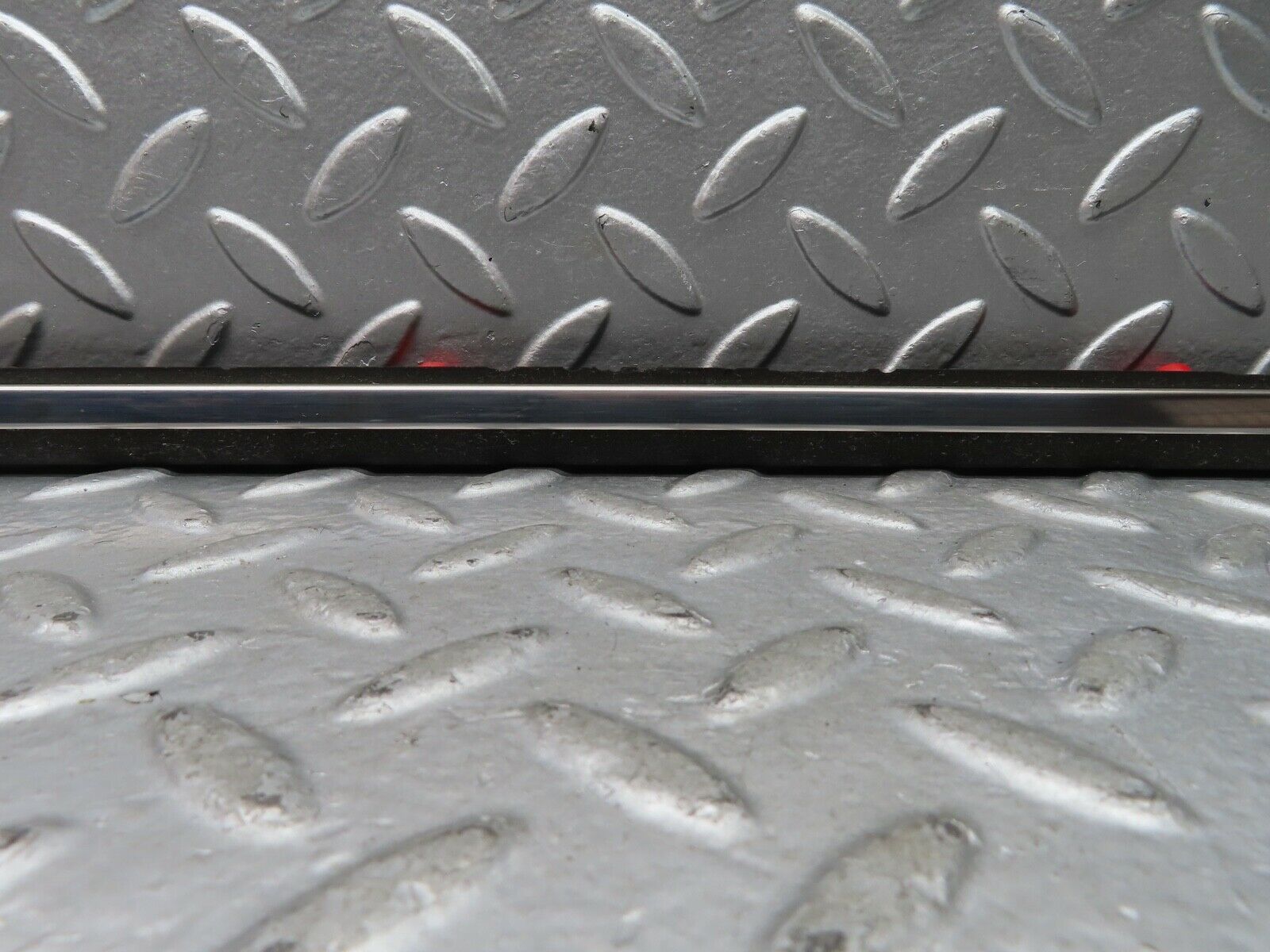 21105 Mercedes-Benz W123 230E Rear Left Door Centre Moulding Trim