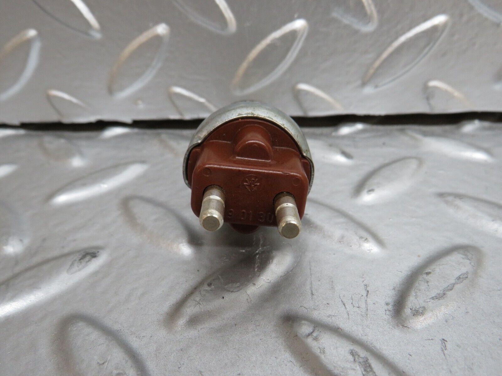 29173 Mercedes-Benz C124 320CE Coupe Brake Light Contact Switch 190130