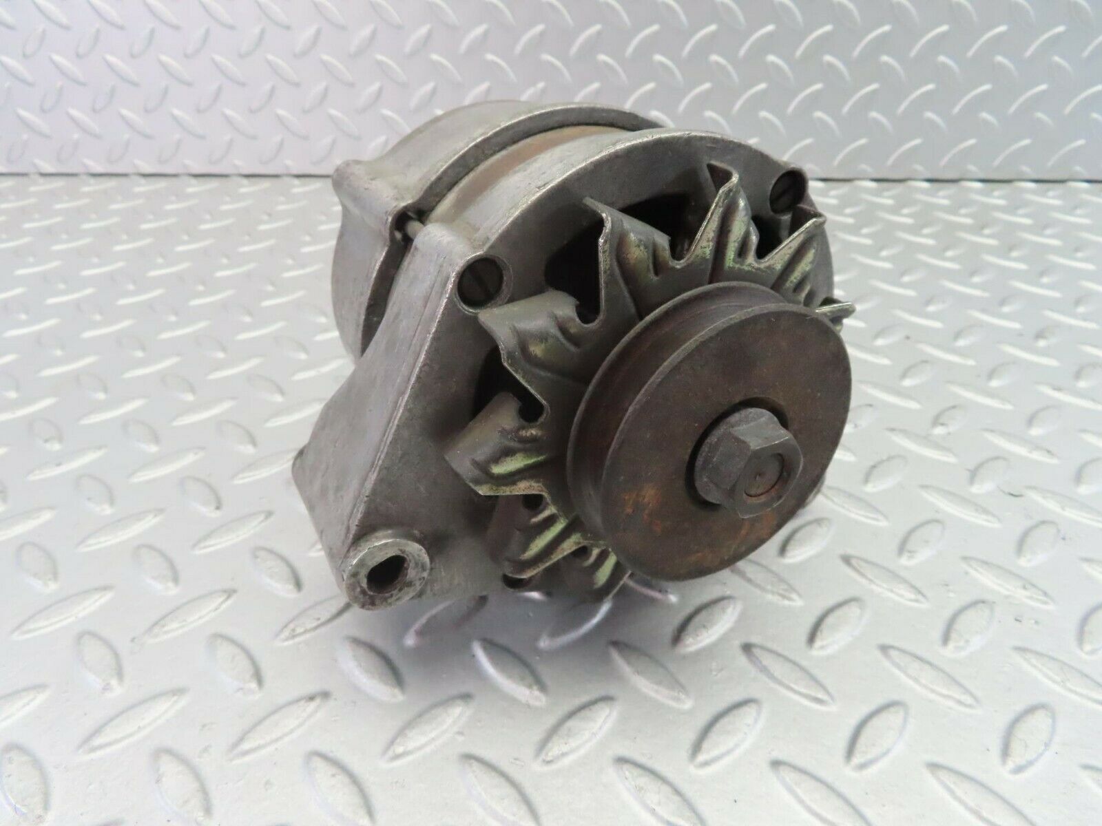 7553 Mercedes-Benz Alternator Bosch 1197311023