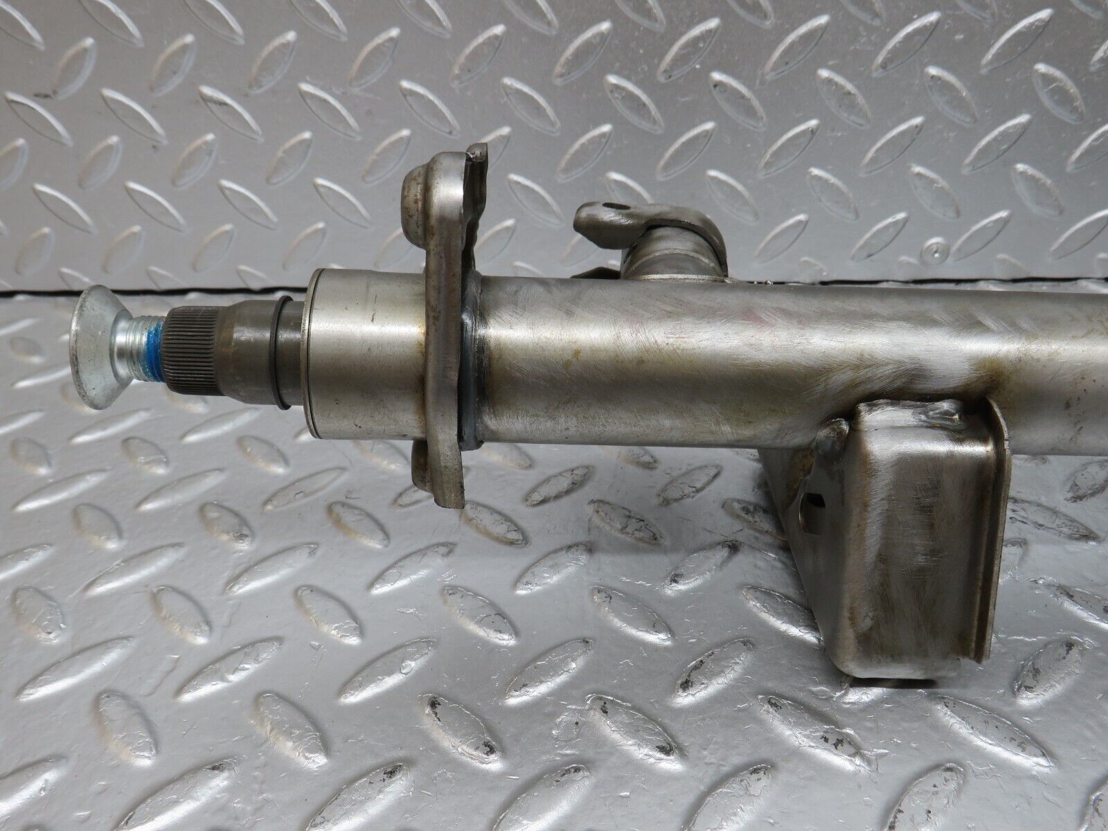 33390 Mercedes-Benz W202 C180 Steering Column