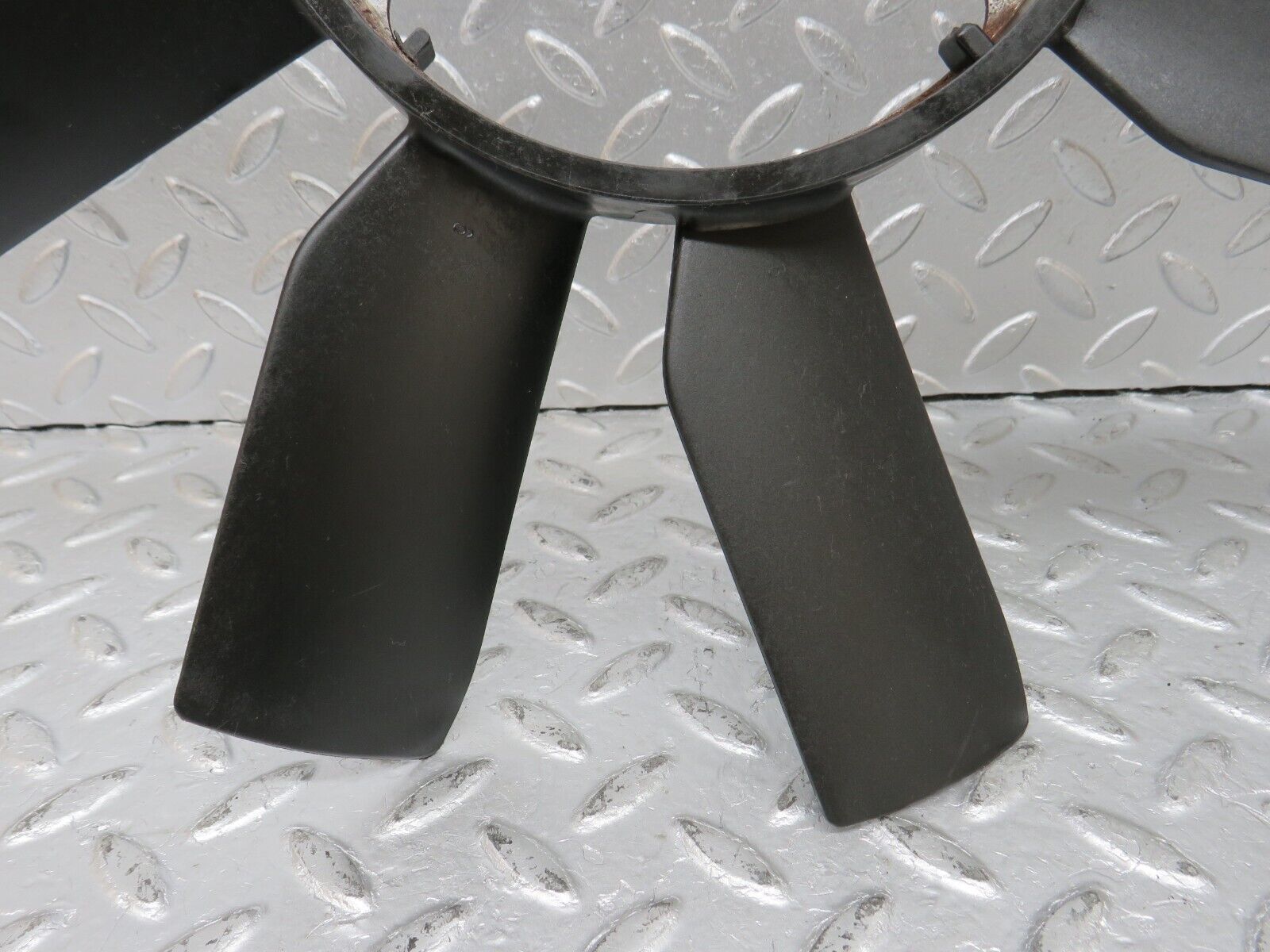 33424 Mercedes-Benz W202 C180 Engine Cooling Fan 1112000023