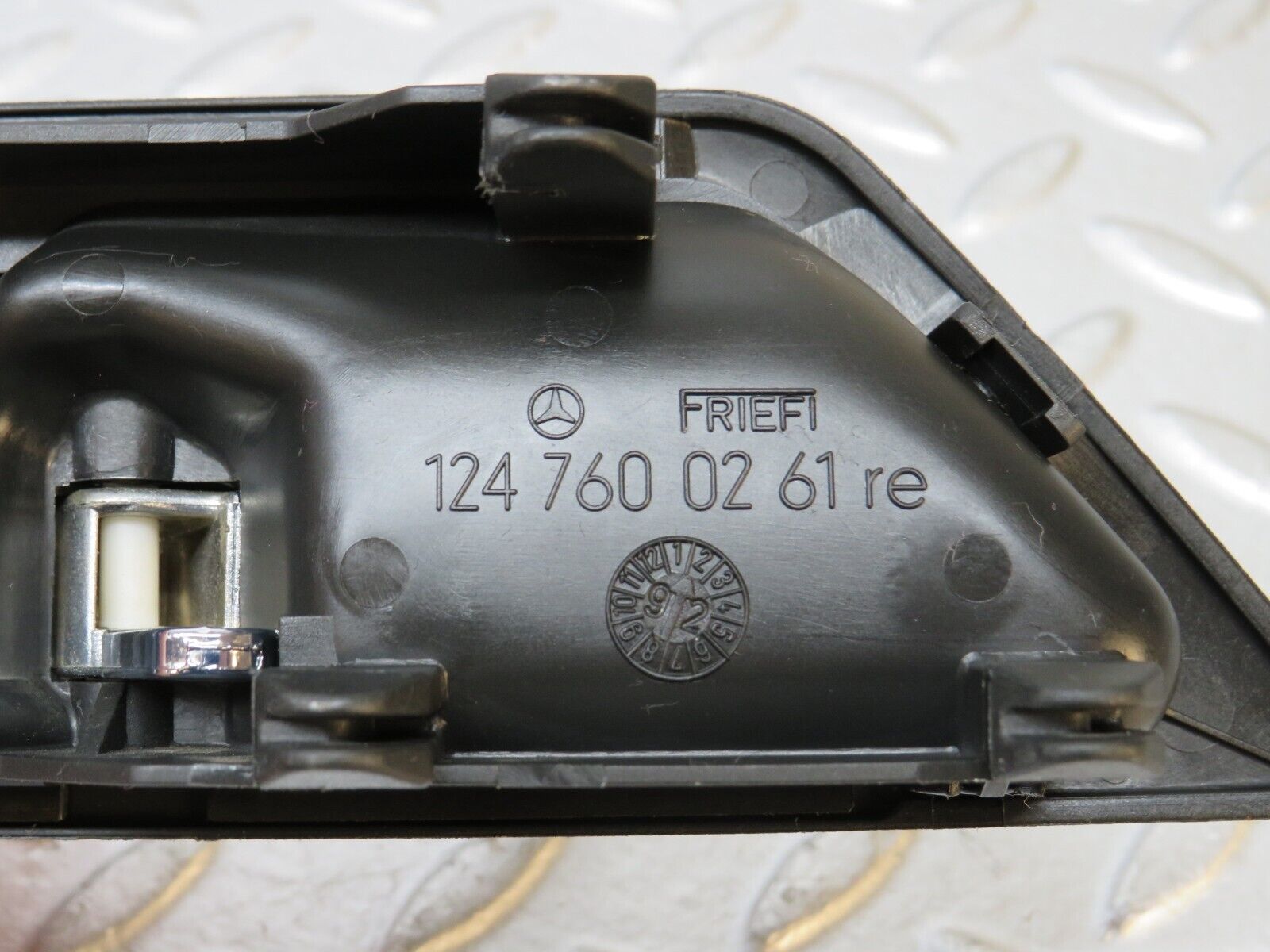 30266 Mercedes-Benz W124 230E Interior Door Handle Front Right 1247600261