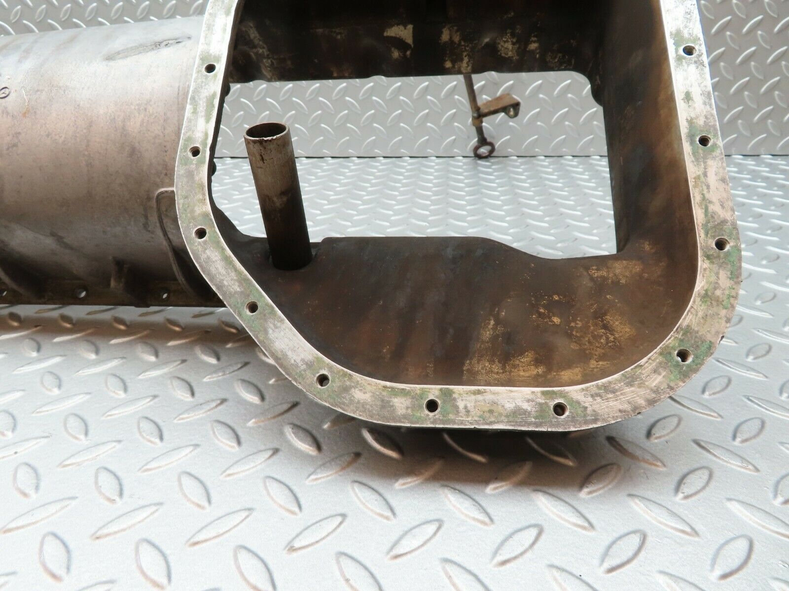 4880 Mercedes-Benz W114 280CE Coupe Oil Pan Oil Sump 1100140202