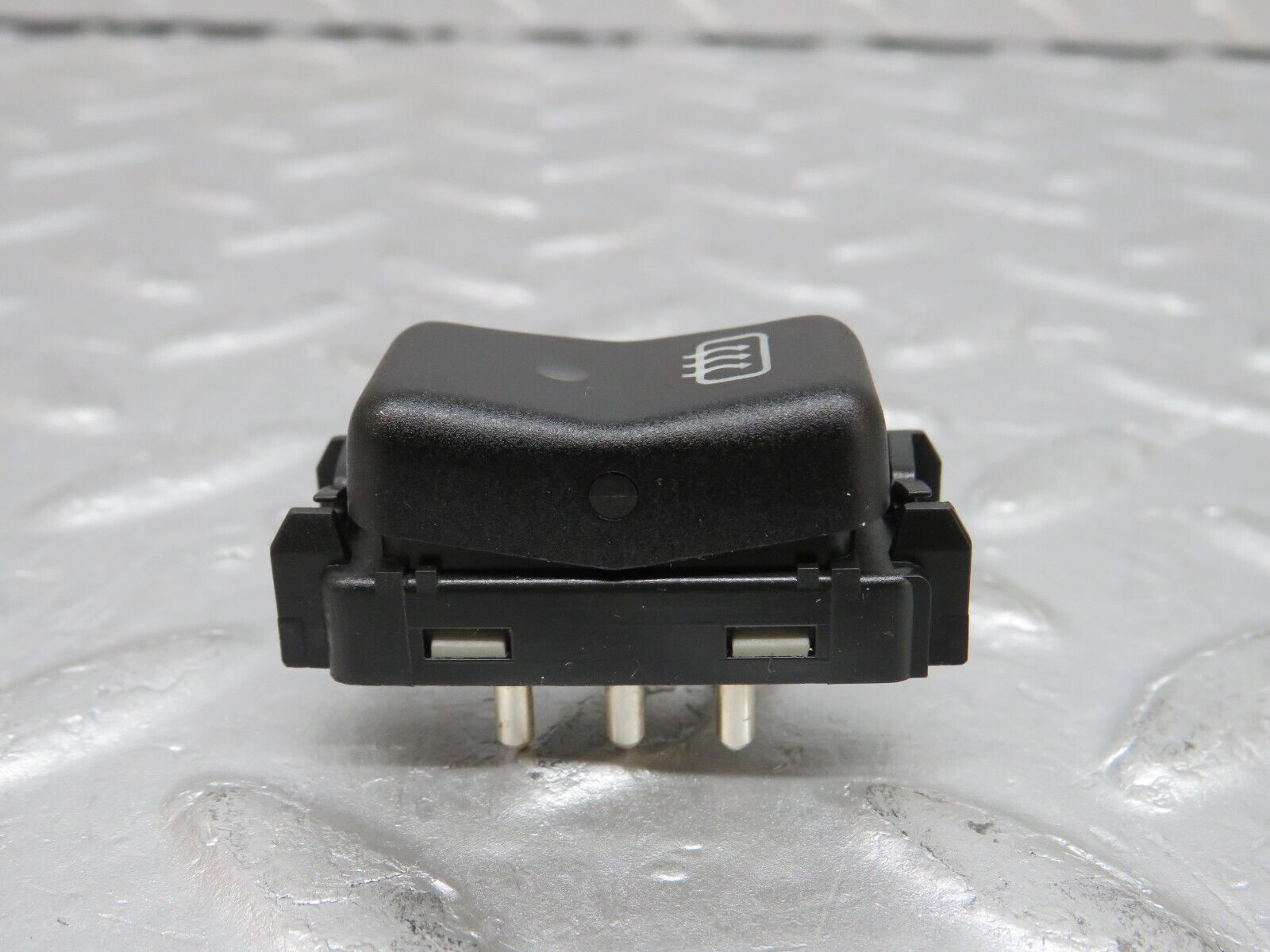 38087 Mercedes-Benz A124 320E Rear Windscreen Defroster Switch 1298207410