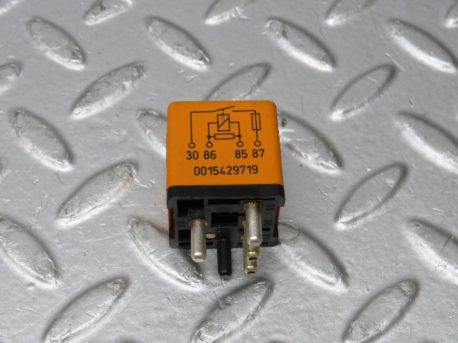 39700 Mercedes-Benz R129 320SL Coupe Overload Relay 0015429719