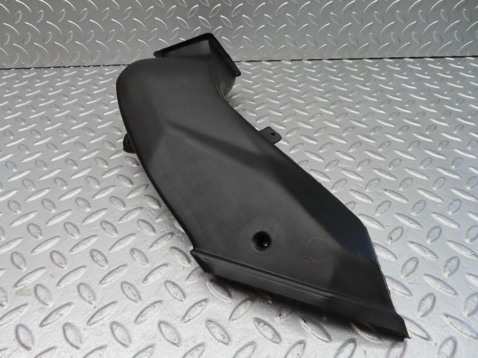 14355 Mercedes-Benz W116 350SE Ventilation Air Duct Left Side 1168310146