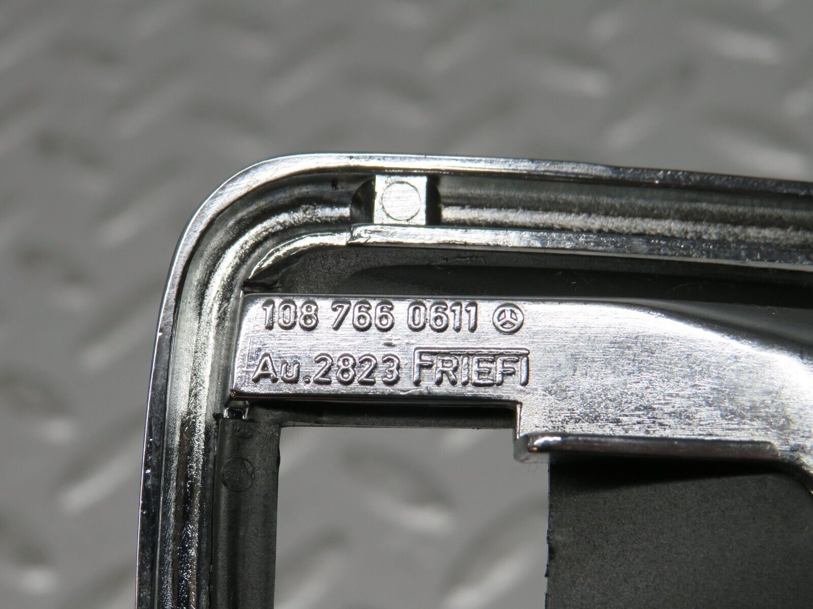 0553 Mercedes-Benz W123 230E Chrome Frame For Door Opener Right 1087660611