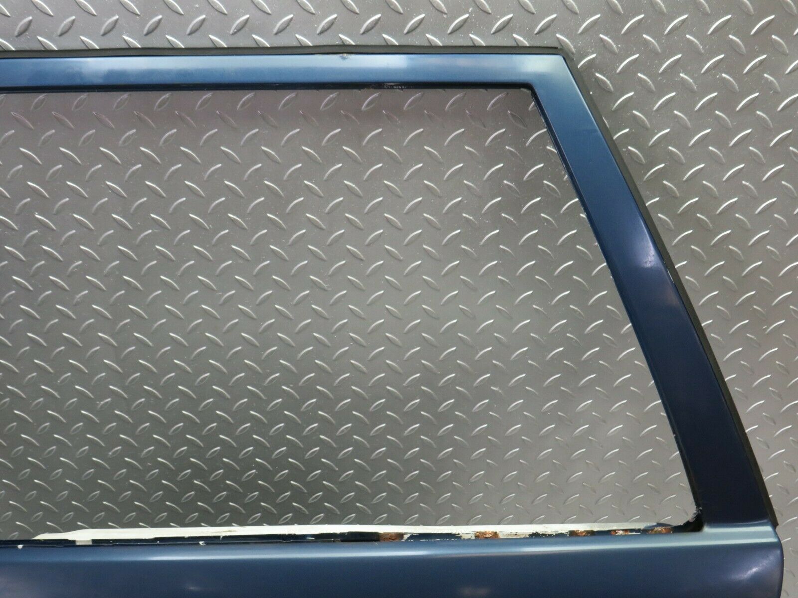 24408 Mercedes-Benz S124 220TE Wagon Rear Left Door