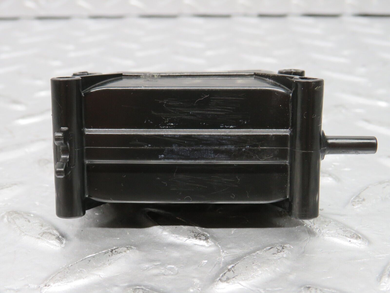 30876 Mercedes-Benz W201 190E 2.0L Door Lock Vacuum Actuator Front Left