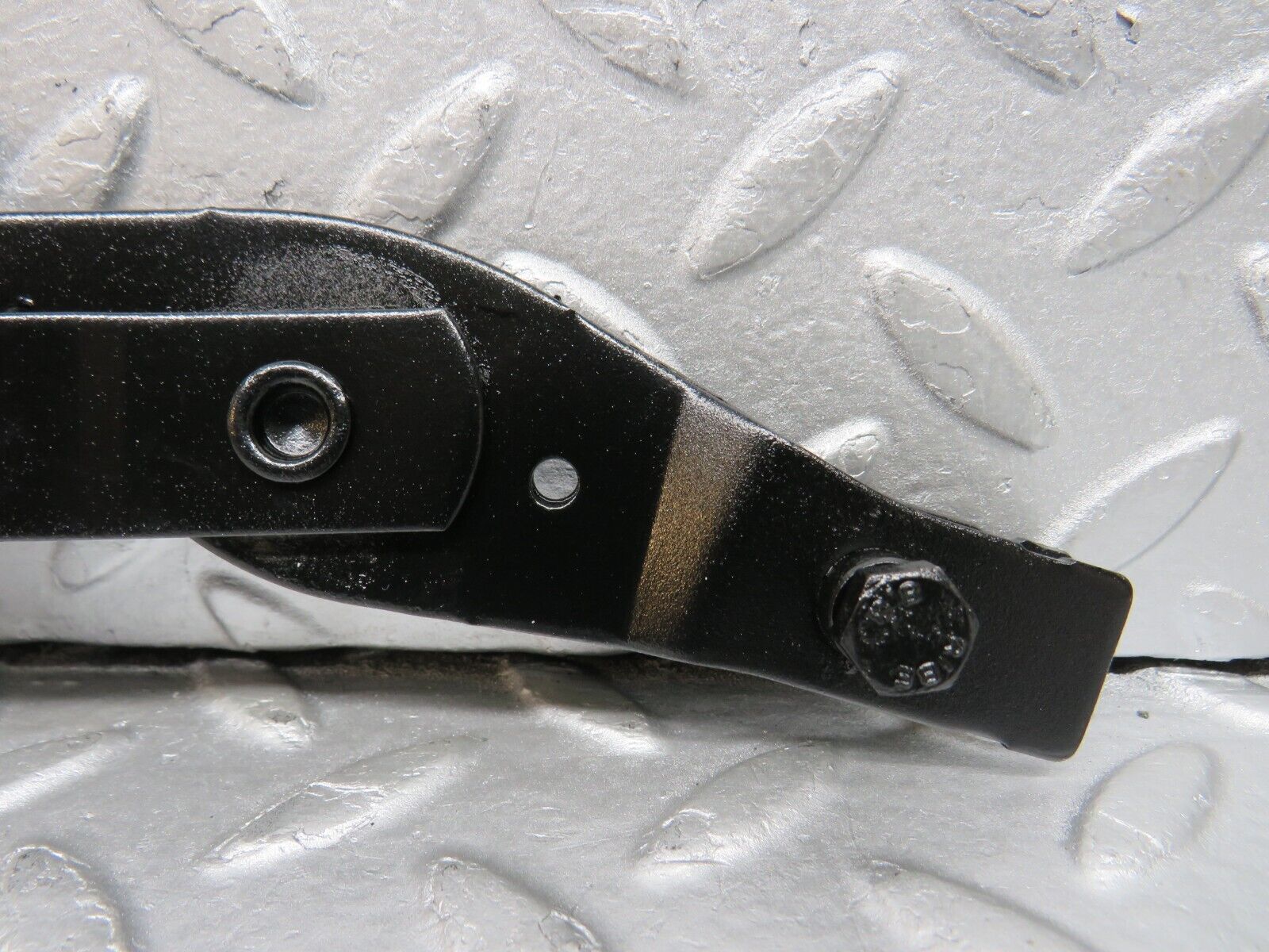 38058 Mercedes-Benz A124 320E Handbrake Adjusting Handbrake Regulator