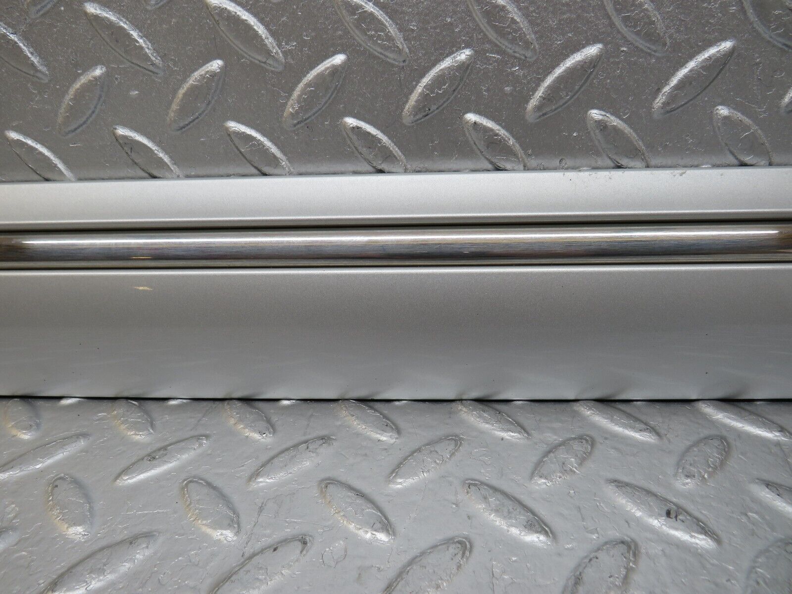 34715 Mercedes-Benz W210 320E Rear Right Door Centre Moulding Trim 2106900682