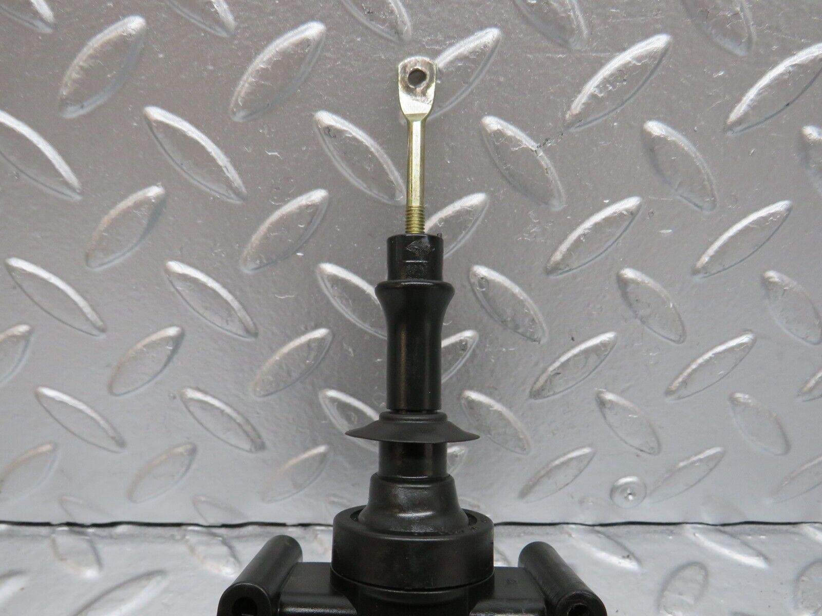 29378 Mercedes-Benz W124 230E Door Lock Vacuum Actuator Rear Right 0008007975