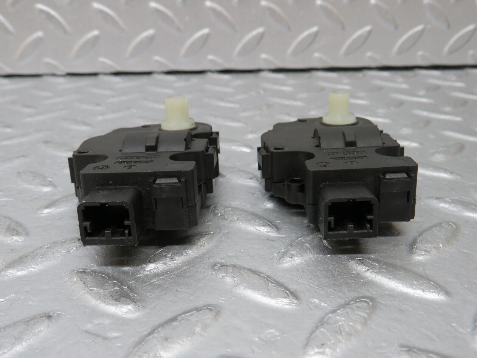 35274 Mercedes-Benz W221 Heater Actuator Motor 2x