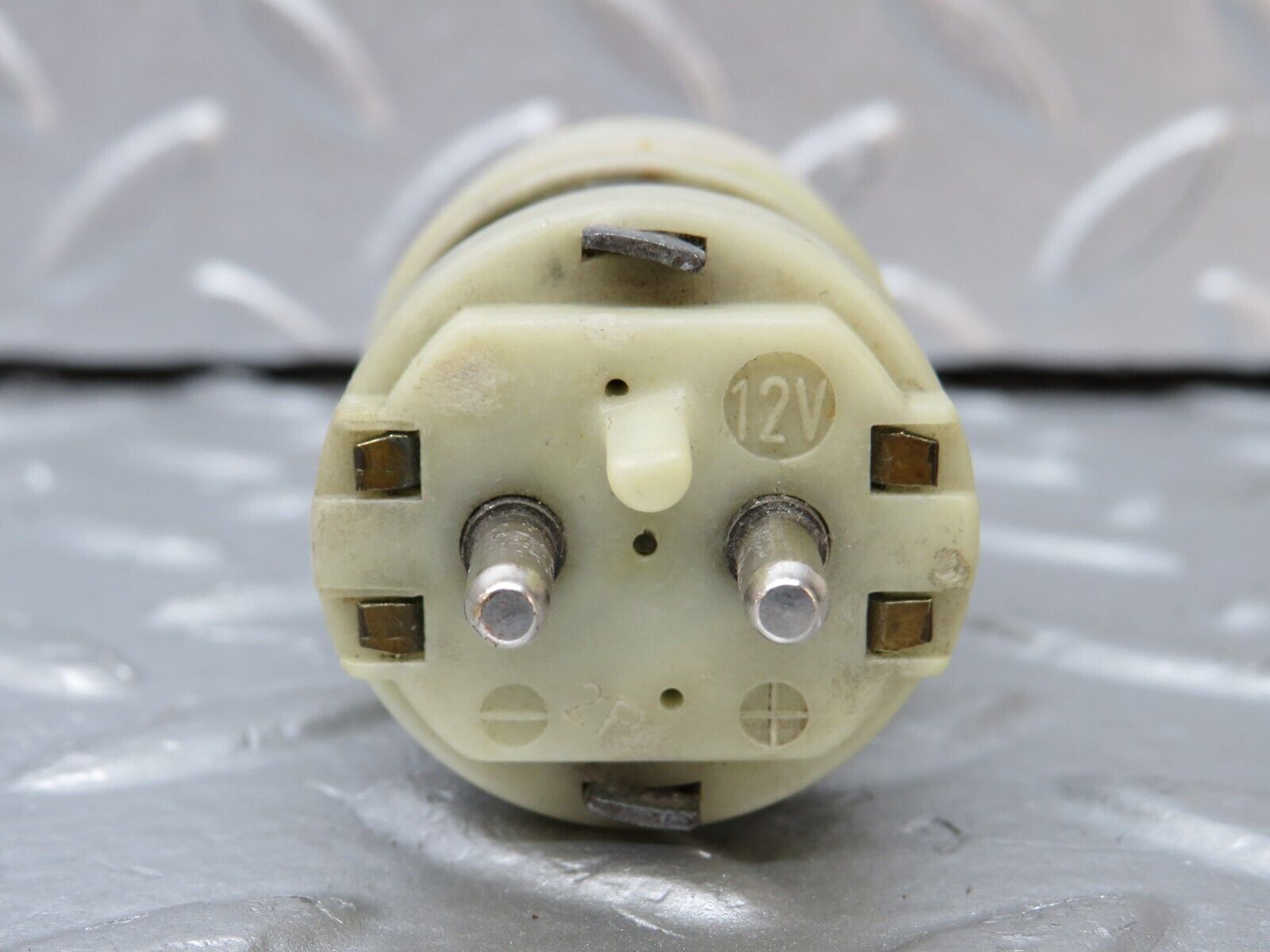 34402 Mercedes-Benz C126 380SEC Coupe Windscreen Washer Pump Hella