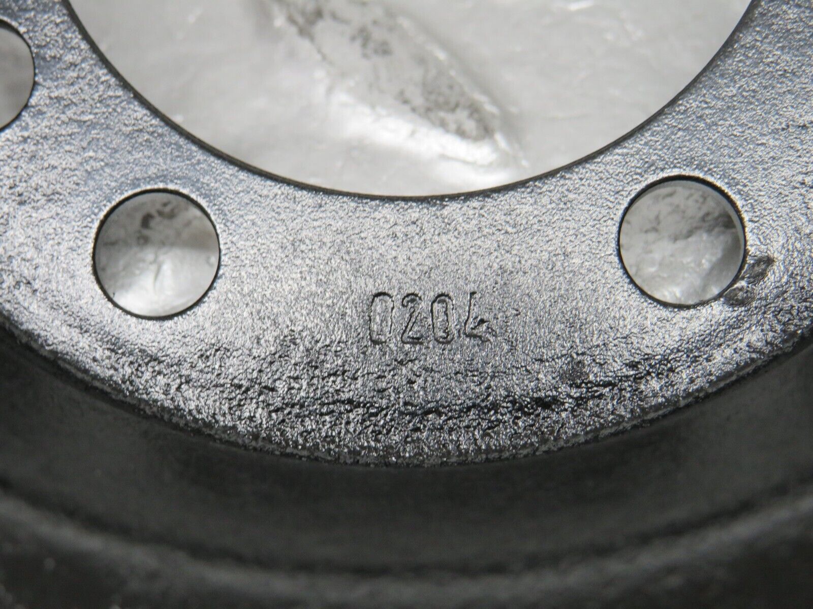 32655 Mercedes-Benz S124 300TE Wagon Crankshaft Pulley 6030320204