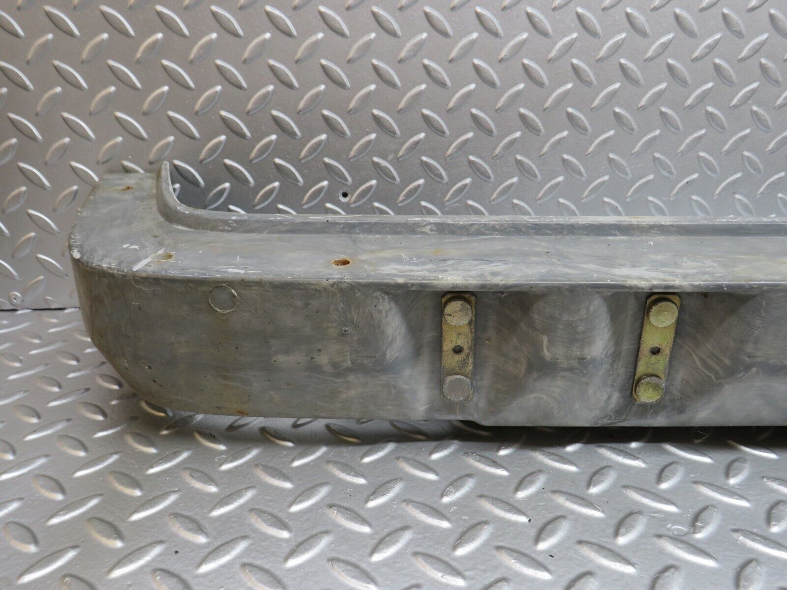 36313 Mercedes-Benz W126 420SE Rear Bumper Bracket Reinforcement 1268851105