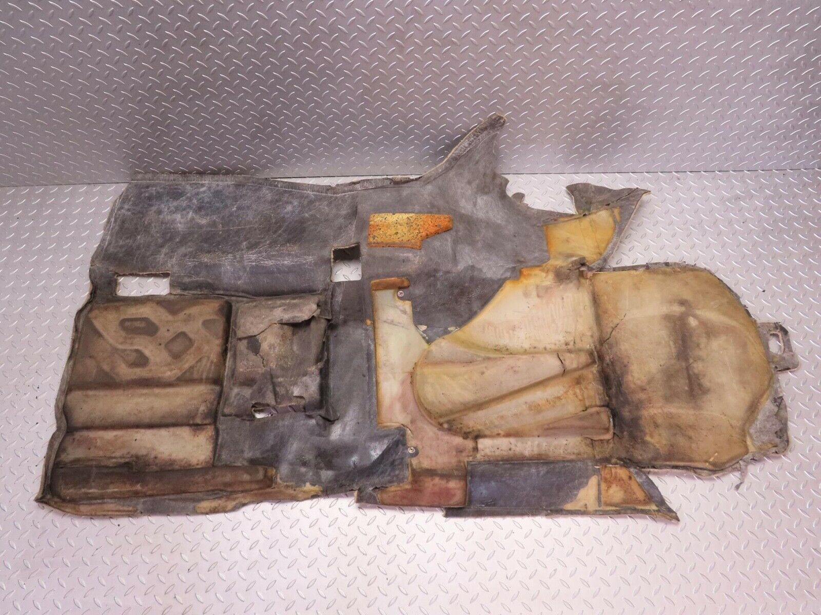 12548 Mercedes-Benz R129 300SL Coupe Front Left Floor Carpet Cream