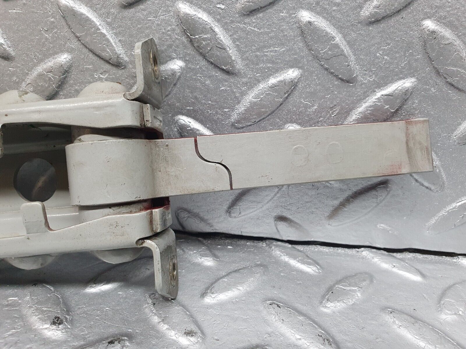 41076 Mercedes-Benz W126 300SE Door Safety Check Strap Front