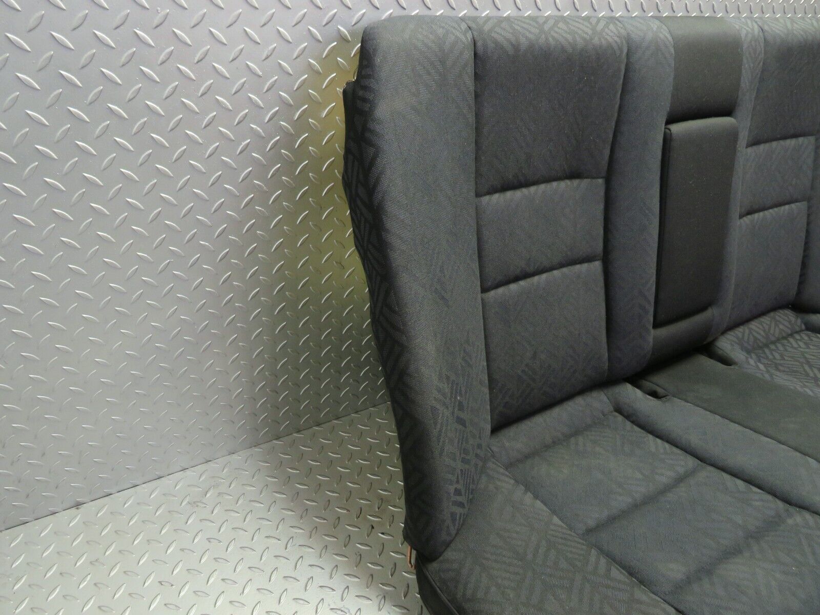 33340 Mercedes-Benz W202 C180 Rear Seat 2029200550 2029202916