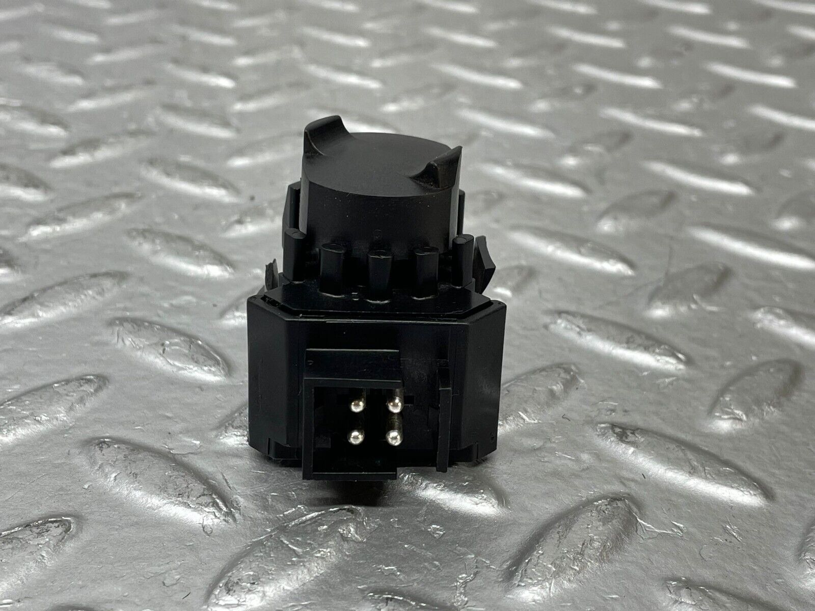 37841 Mercedes-Benz A124 320E Cabriolet Kick Down Switch 0025452214