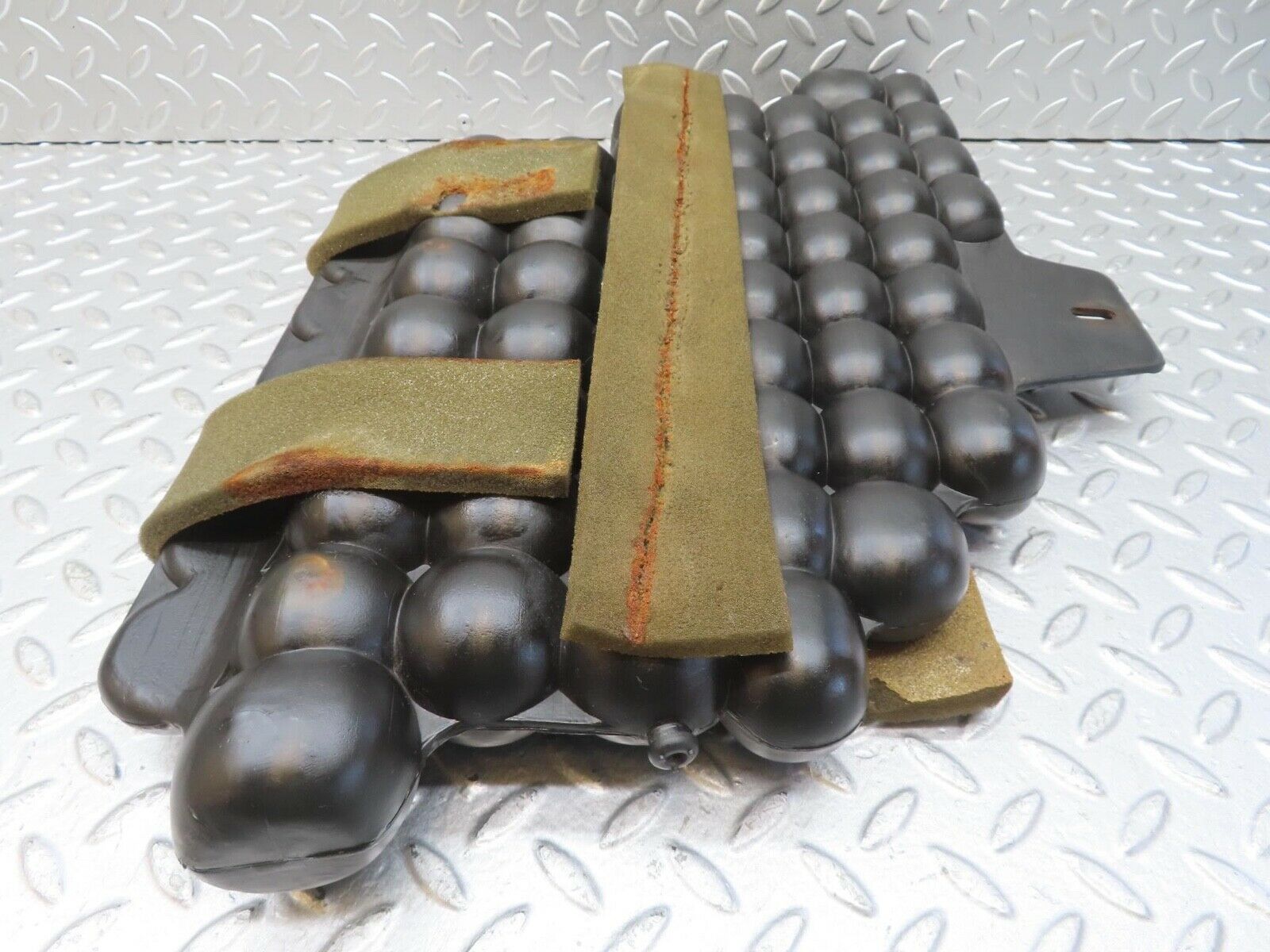 13487 Mercedes-Benz W123 200 Vacuum Reservoir Tank 1238001419