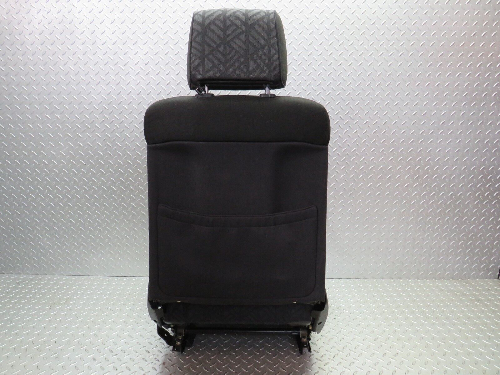 33349 Mercedes-Benz W202 C180 Front Right Driver Seat 2029101450