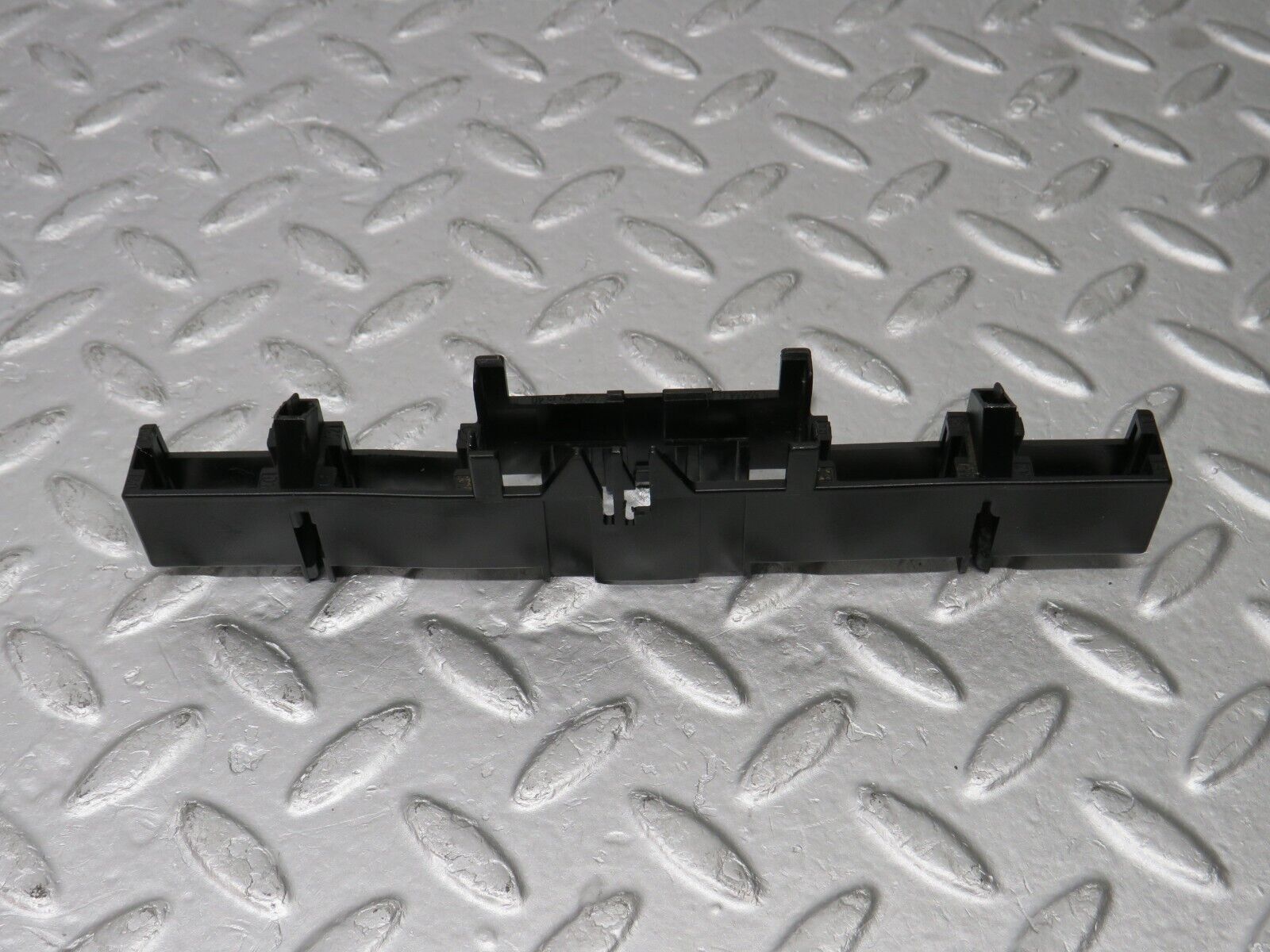 38387 Mercedes-Benz R129 280SL Coupe Connector Holder 1295451340