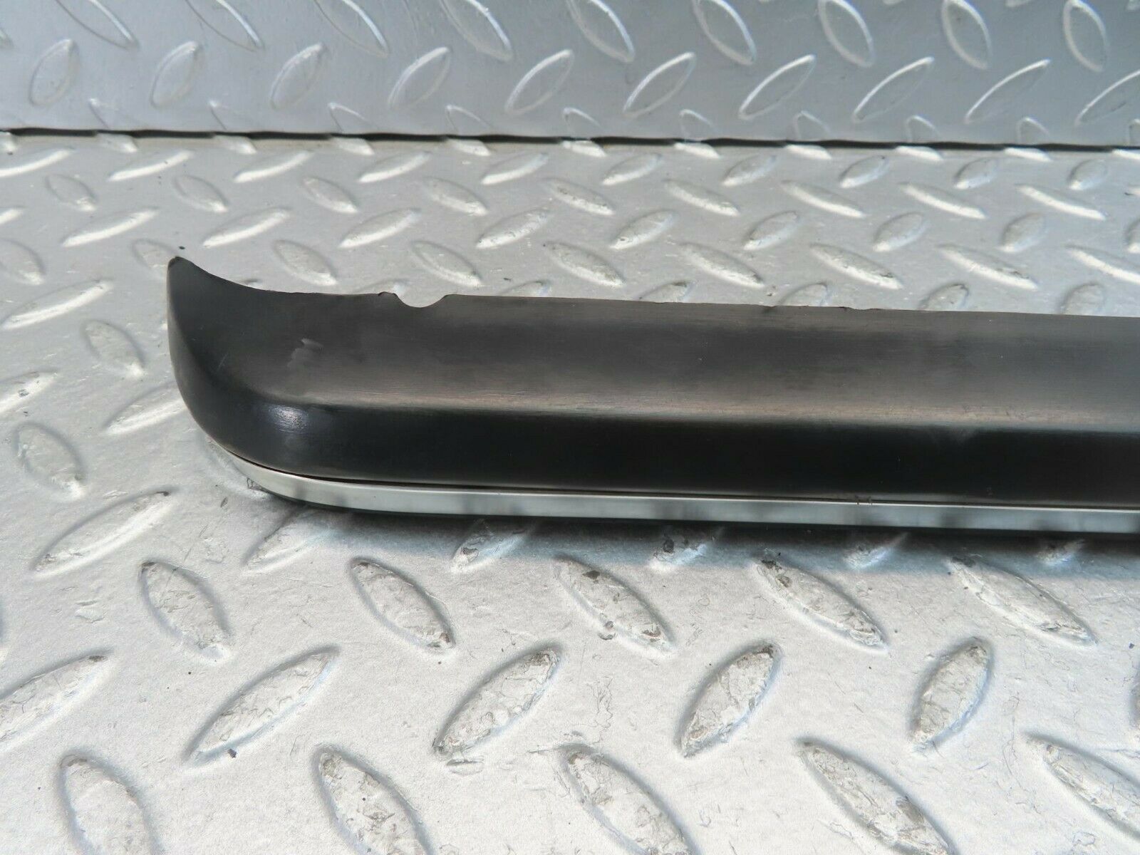 11410 Mercedes-Benz C123 230CE Coupe Tail Light Moulding Trim Left Side