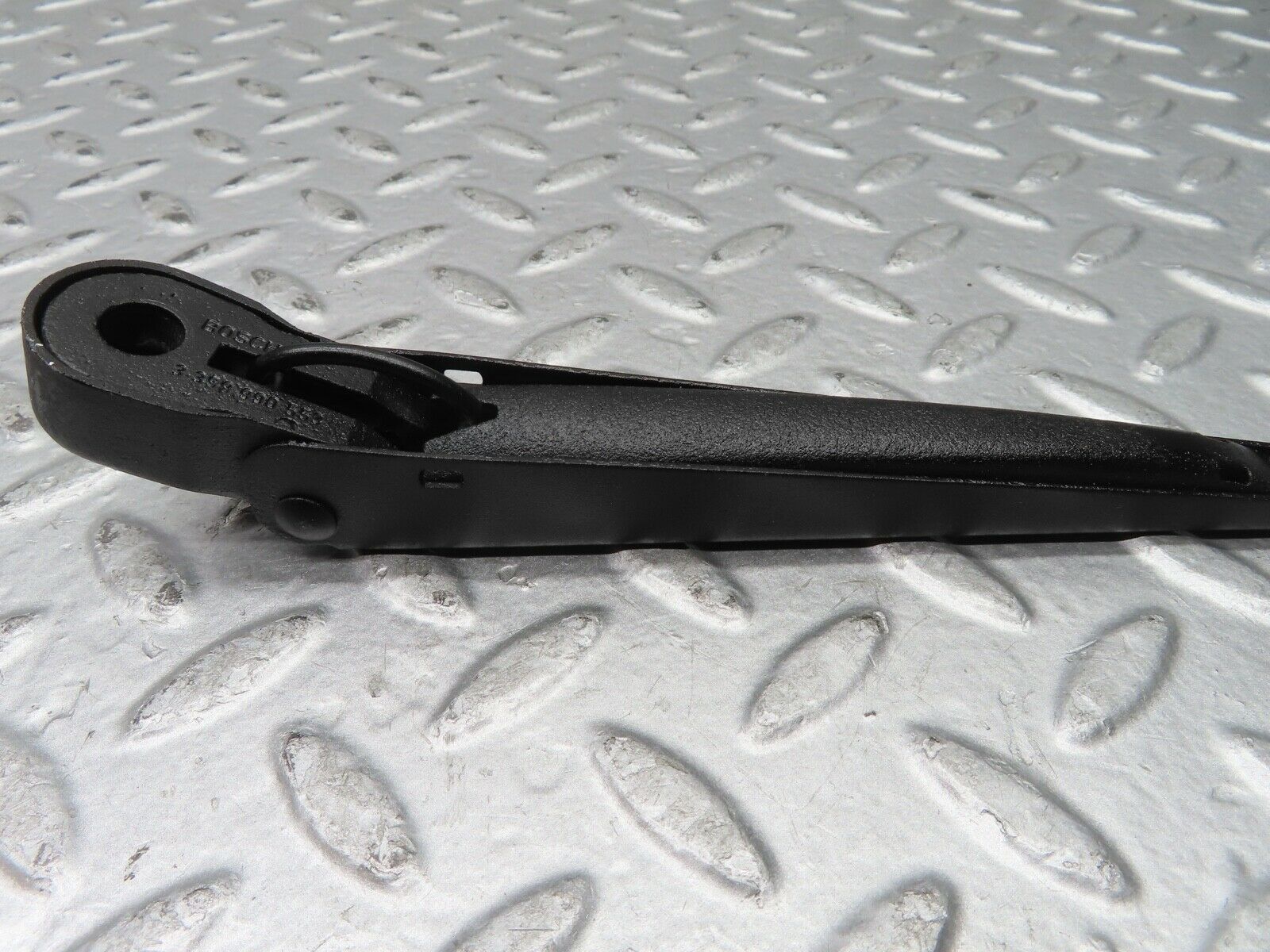 21634 Mercedes-Benz W123 230E Wiper Arm Bosch Right Side 3399990553