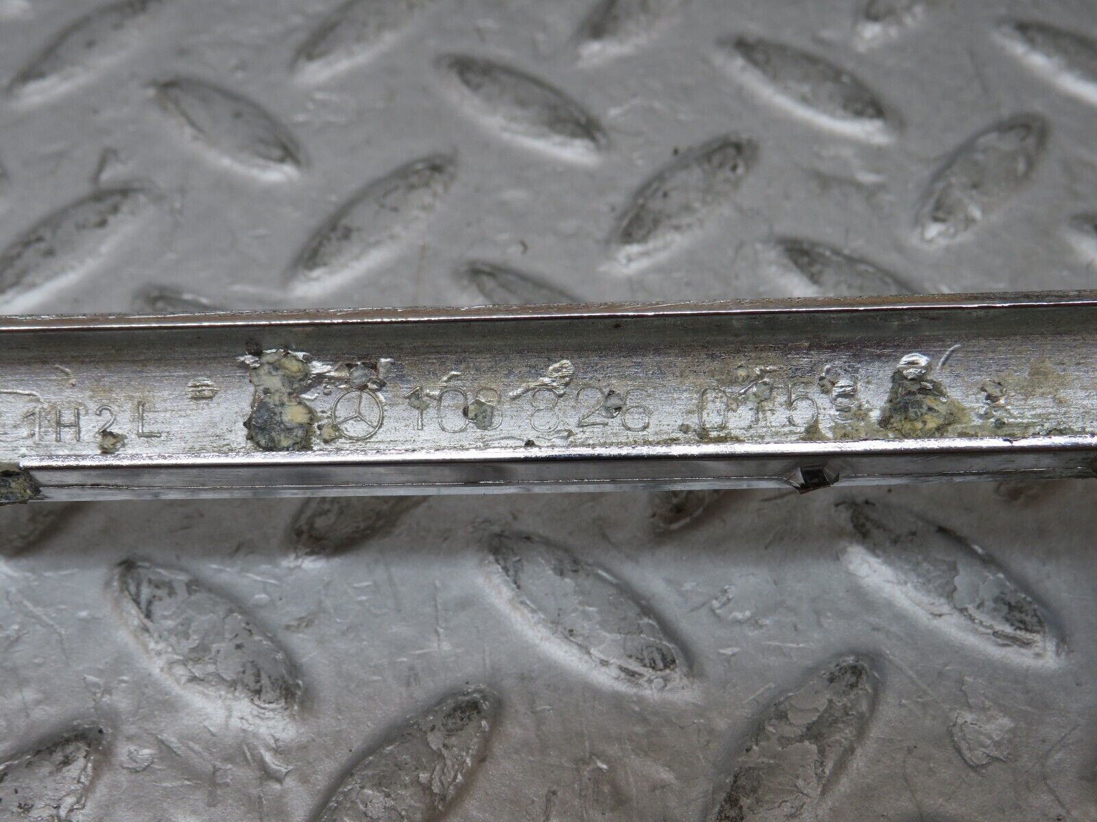 35751 Mercedes-Benz W108 Tail Light Chrome Frame Left 1088260159