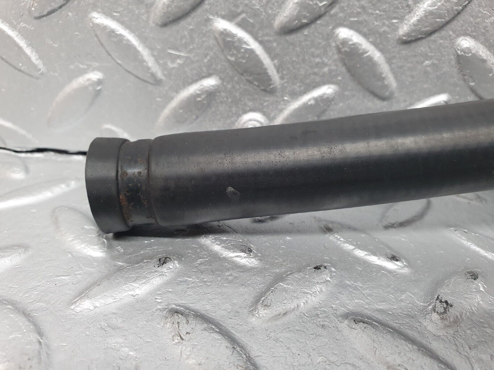 41041 Mercedes-Benz W126 300SE Heater Hose Pipe