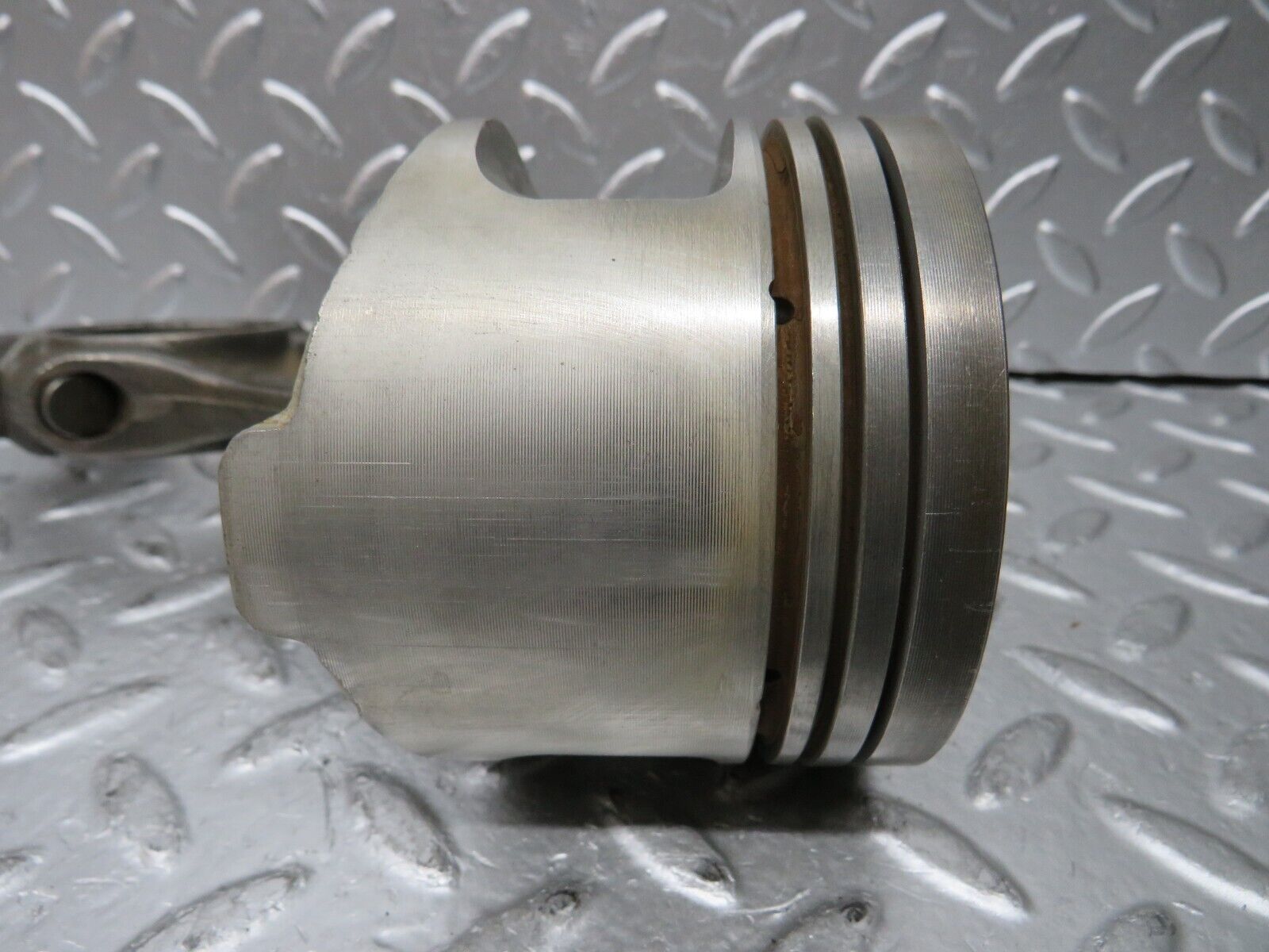 29914 Mercedes-Benz W123 230E Piston With Connecting Rod 96.47 mm 10200