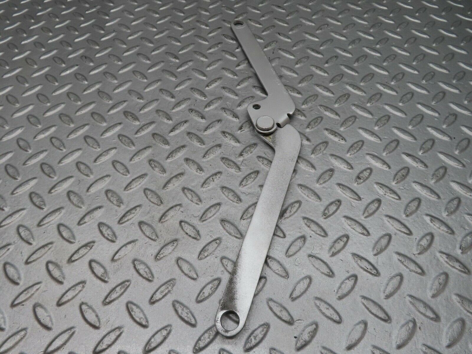 12290 Mercedes-Benz W108 280SE 3.5 Bonnet Hinge Left Side