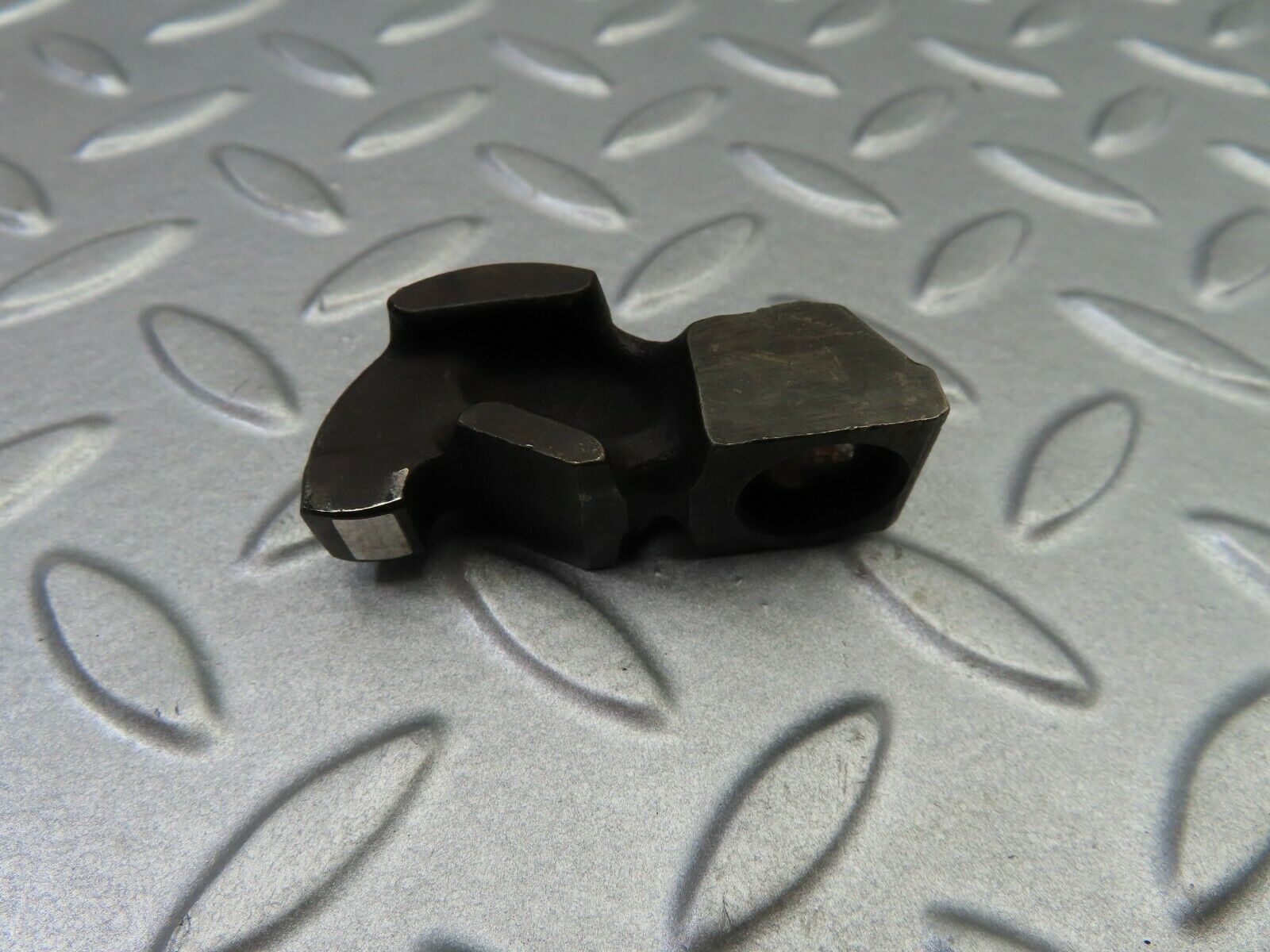 6289 Mercedes-Benz W126 380SE Rocker Arm