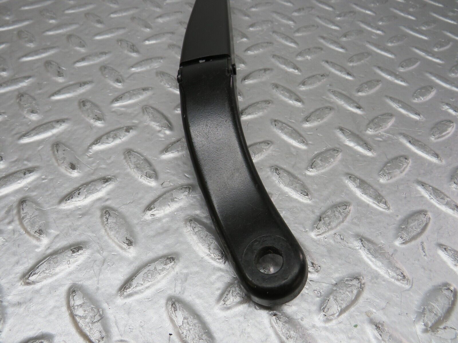 35265 Mercedes-Benz W221 Front Windscreen Wiper Arm Bosch