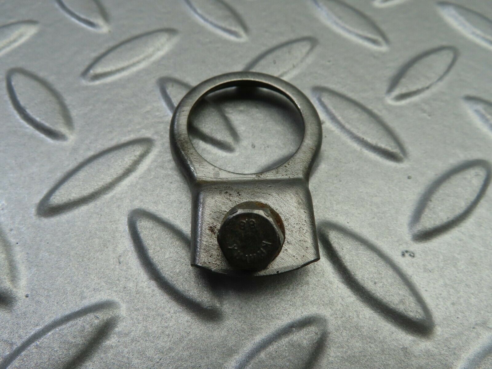 7094 Mercedes-Benz C107 350SLC Coupe Fuel Injector Bracket