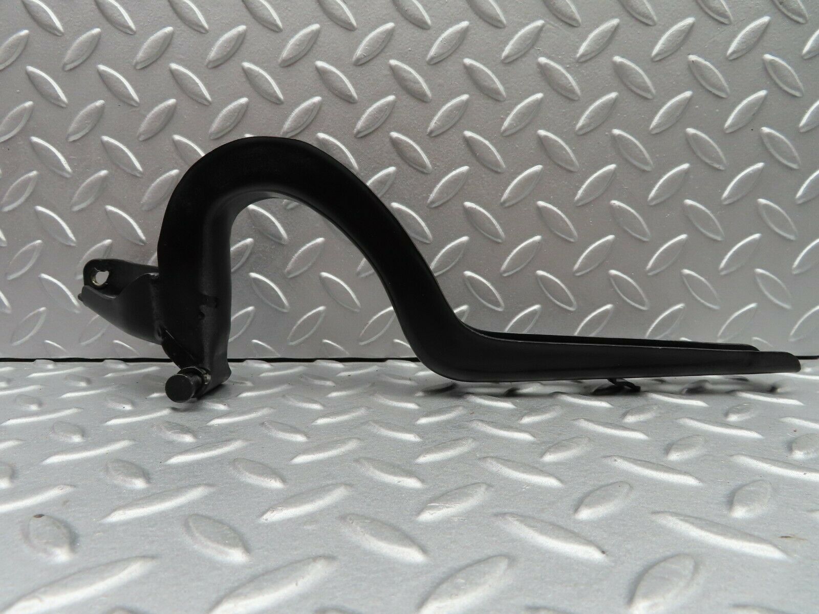 5728 Mercedes-Benz W123 200 Trunk Lid Hinge Left Side 1237500187