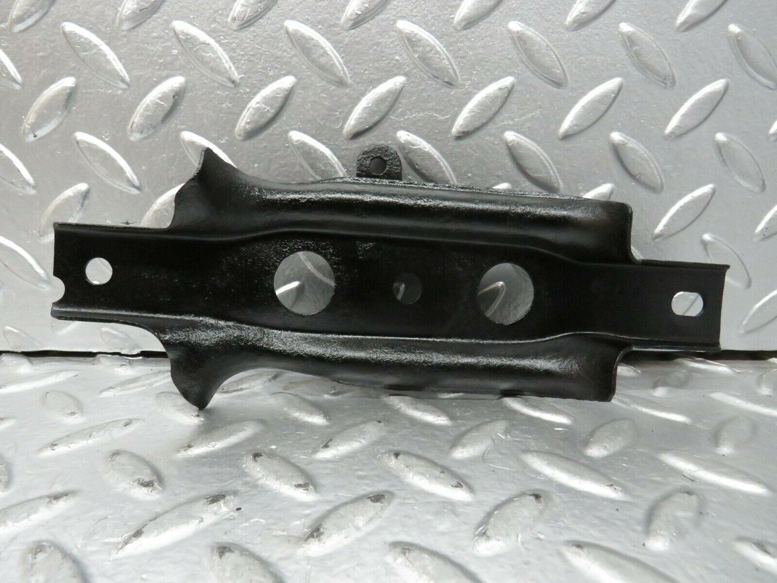 23827 Mercedes-Benz C107 450SLC Coupe Cardan Shaft Drive Shaft Bracket
