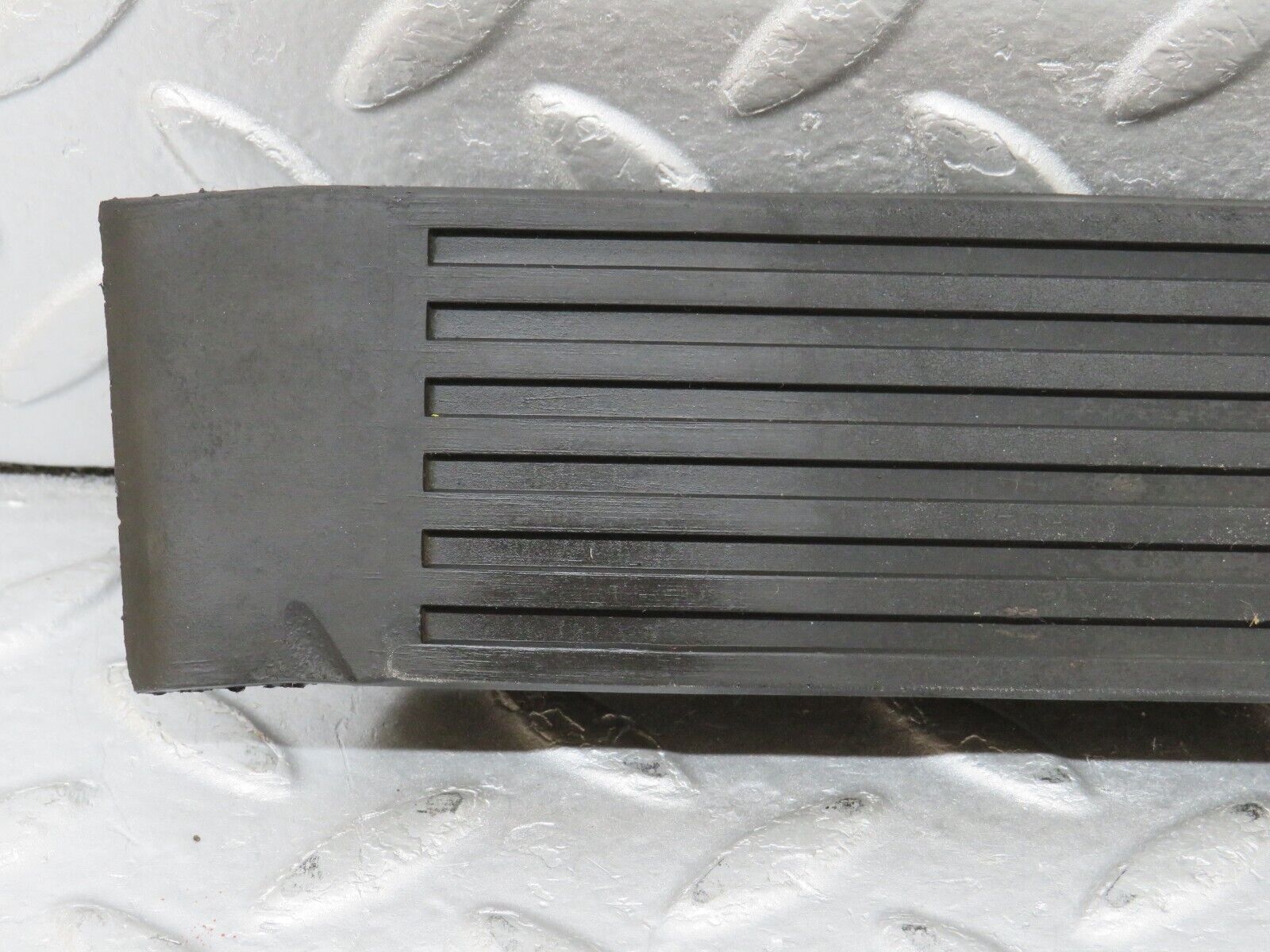 35846 Mercedes-Benz W108 Accelerator Pedal Rubber 1103000002