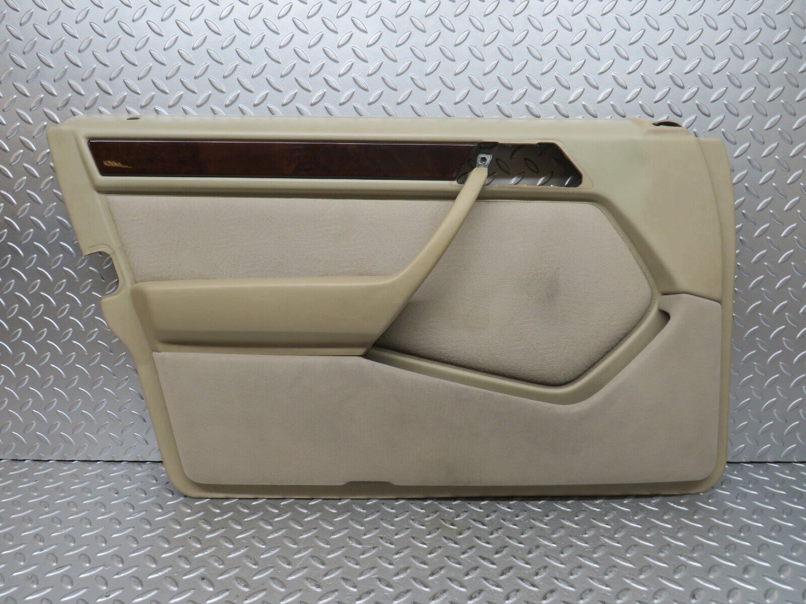27521 Mercedes-Benz S124 300TE Wagon Front Left Door Card Beige