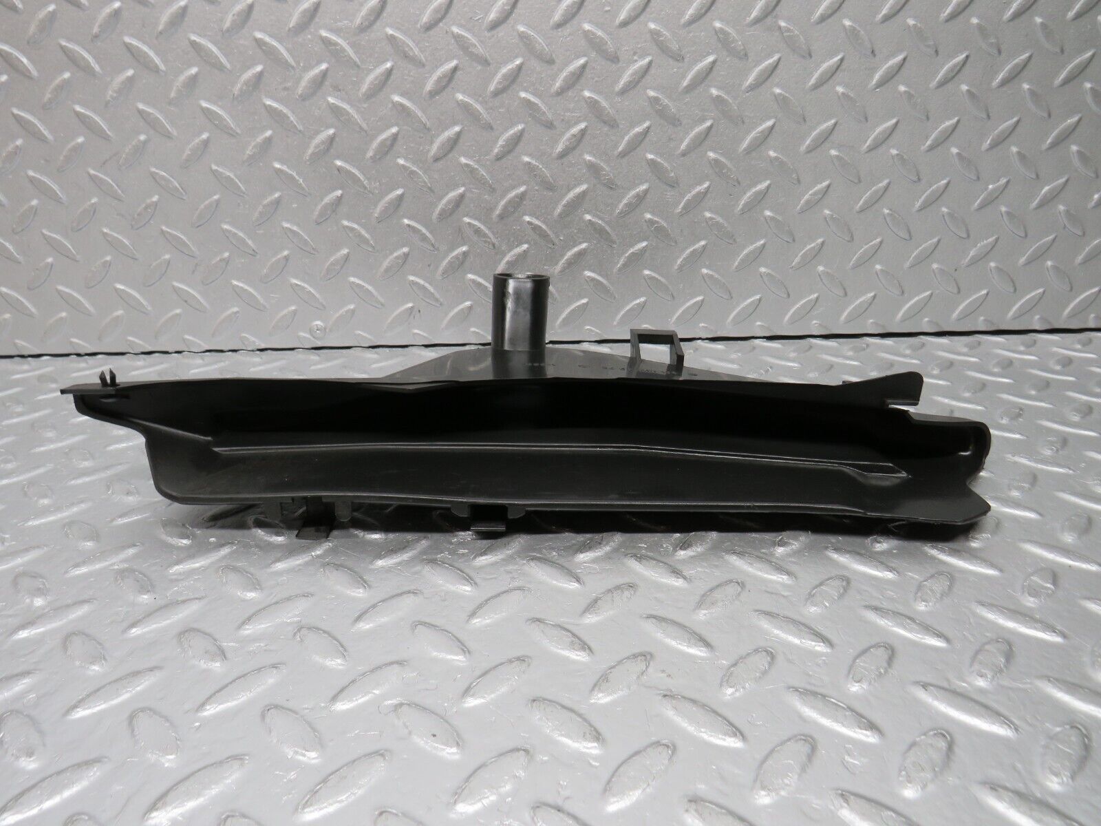 38778 Mercedes-Benz W201 190E 2.6L Front Right Rain Gutter Drain Channel 2016280273
